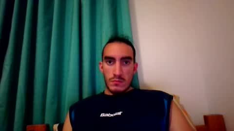 Snapshot of tommypv20 chatting on December 10, 12:45 am Tommy online show from December 10, 12:45 am