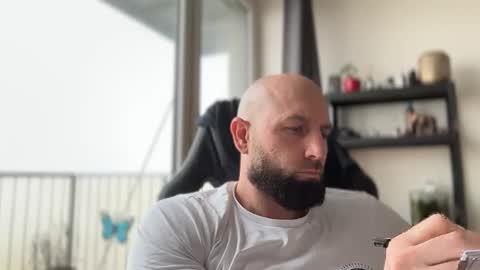 Thomas Fit online show from March 5, 7:26 am