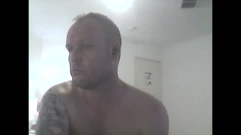 tones903420 online show from March 9, 11:37 am