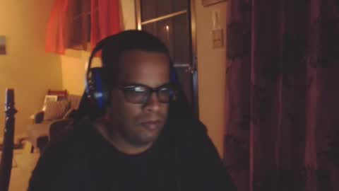Snapshot of toni2814 chatting on January 23, 2:33 am Antonio online show from January 23, 2:33 am