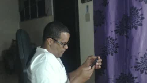 Snapshot of toni2814 chatting on March 3, 1:38 am Antonio online show from March 3, 1:38 am