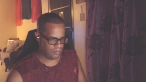 Snapshot of toni2814 chatting on September 24, 2:44 am Antonio online show from September 24, 2:44 am