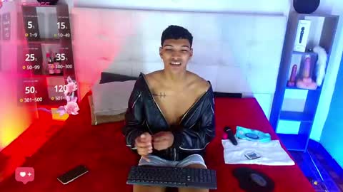 Snapshot of tony_rick_ chatting on September 23, 8:41 pm Tony And Rick online show from September 23, 8:41 pm