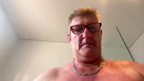 toolie49 online show from October 22, 2:59 am