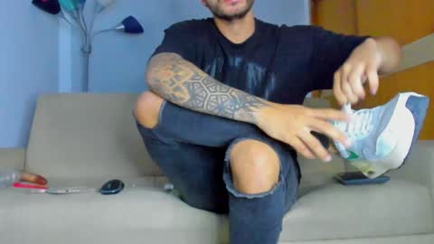 Tony Dee online show from January 16, 2:30 am