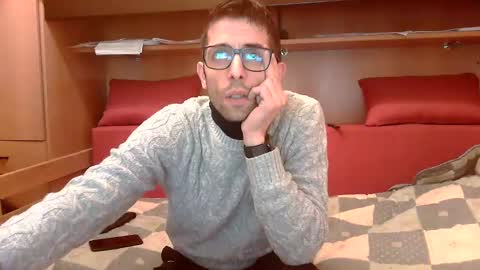 Snapshot of topg84 chatting on February 15, 5:07 pm Topg84 online show from February 15, 5:07 pm