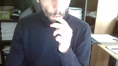 Snapshot of topg84 chatting on October 18, 9:14 am Topg84 online show from October 18, 9:14 am