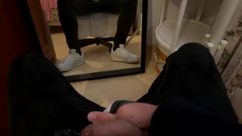 torinohot online show from February 18, 5:00 pm