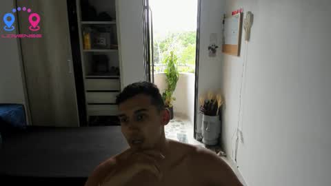 travis bakerr online show from September 17, 9:38 pm