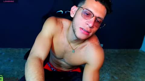 TRAVIS. online show from February 25, 7:36 pm