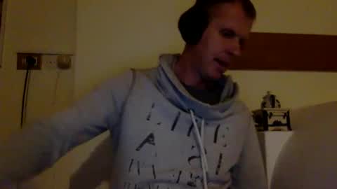 Snapshot of trebo00788 chatting on February 17, 7:21 pm trebo00788 online show from February 17, 7:21 pm