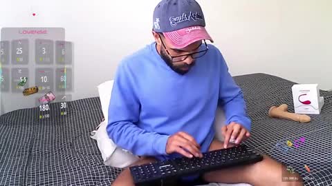 Hunter man online show from April 6, 6:31 pm