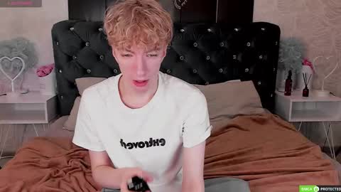 TrevorBenson online show from October 6, 6:01 pm