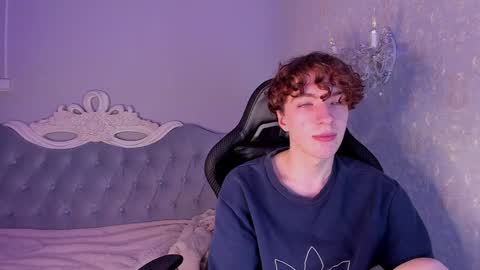 TrevorBenson online show from December 11, 2:06 pm