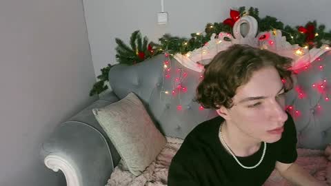 TrevorBenson online show from December 22, 8:03 pm