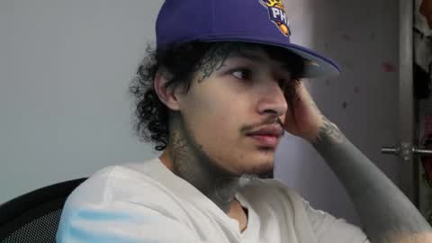 - trieone online show from March 15, 5:52 pm