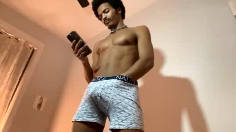 Snapshot of trillahung chatting on January 6, 6:25 am WapBopper online show from January 6, 6:25 am