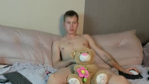 Angus online show from September 24, 9:46 pm