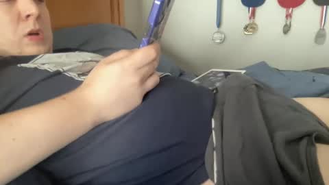 Snapshot of twinkmikexxx12 chatting on October 9, 7:19 pm mike online show from October 9, 7:19 pm