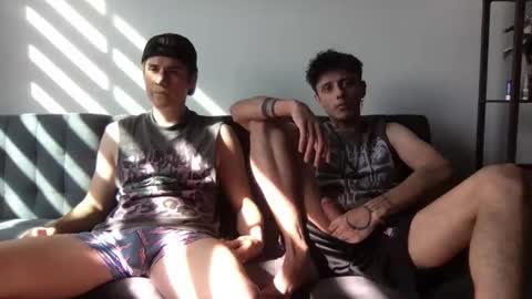 Derrick online show from October 31, 9:07 pm