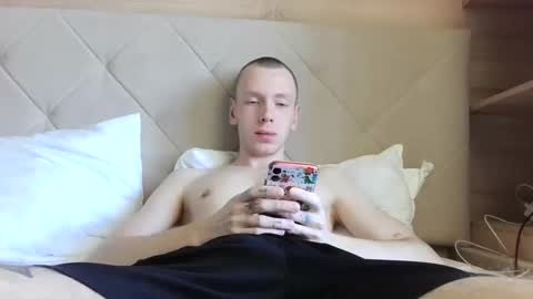 TwinkyBoyxq online show from September 25, 10:36 am