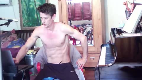 TobeBritta online show from December 20, 4:14 pm