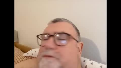 twohats2810 online show from March 12, 10:12 am