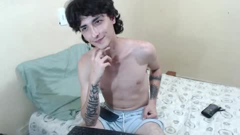 Snapshot of tyler__02 chatting on October 17, 11:42 pm tyler__02 online show from October 17, 11:42 pm