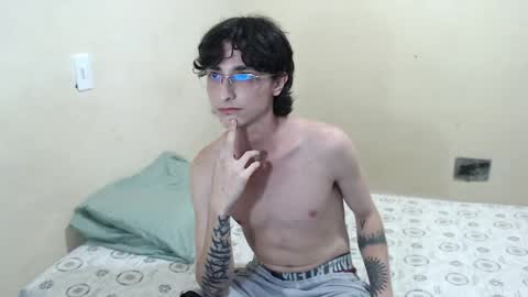Snapshot of tyler__02 chatting on October 11, 11:20 pm tyler__02 online show from October 11, 11:20 pm