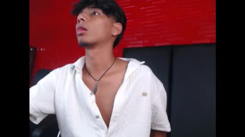 Snapshot of tyler_wolf_1 chatting on October 9, 11:48 am tyler_wolf_1 online show from October 9, 11:48 am