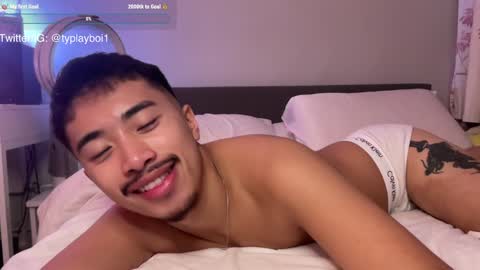 Snapshot of typlayboi chatting on December 21, 4:46 pm Ty Vers LDN online show from December 21, 4:46 pm