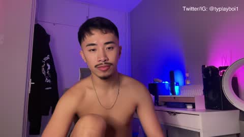 Snapshot of typlayboi chatting on February 7, 7:17 pm Ty Vers LDN online show from February 7, 7:17 pm
