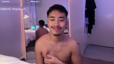 Snapshot of typlayboi chatting on December 10, 11:10 pm Ty Vers LDN online show from December 10, 11:10 pm