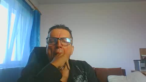 ulmeni4 online show from November 8, 9:23 am