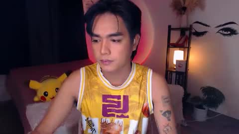 Snapshot of ultimatesexytrans chatting on February 21, 5:09 pm Alex online show from February 21, 5:09 pm