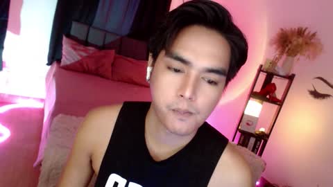 Snapshot of ultimatesexytrans chatting on September 8, 9:36 pm Alex online show from September 8, 9:36 pm