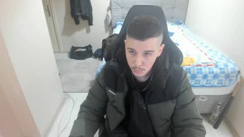 Snapshot of ulxer chatting on February 8, 7:38 pm hi im mike tyson - online show from February 8, 7:38 pm