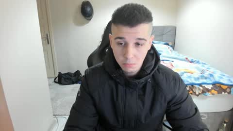 Snapshot of ulxer chatting on December 12, 8:10 pm hi im mike tyson - online show from December 12, 8:10 pm