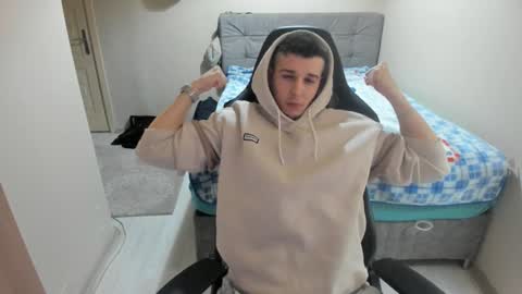 Snapshot of ulxer chatting on January 11, 9:25 pm hi im mike tyson - online show from January 11, 9:25 pm
