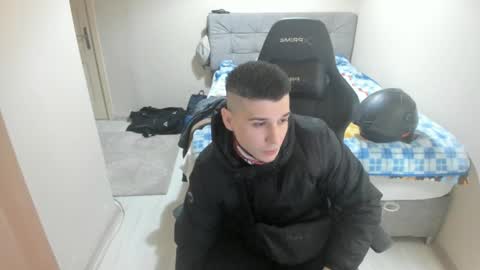 Snapshot of ulxer chatting on January 17, 7:31 pm hi im mike tyson - online show from January 17, 7:31 pm