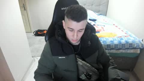 Snapshot of ulxer chatting on December 28, 7:54 pm hi im mike tyson - online show from December 28, 7:54 pm
