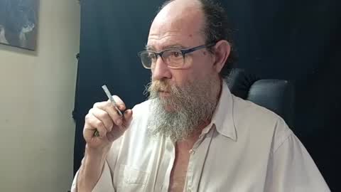 Uncle Hottie online show from April 10, 5:09 pm