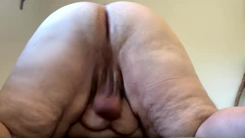 Snapshot of uncledenny1 chatting on September 22, 8:19 pm Hairy Sally online show from September 22, 8:19 pm