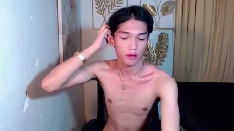 urasian_john20 online show from November 30, 7:38 pm
