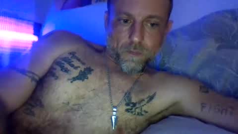 Snapshot of urdaddy875867 chatting on December 26, 10:26 am urdaddy875867 online show from December 26, 10:26 am