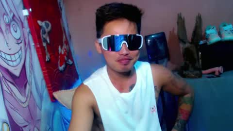 Snapshot of urhot_fucker13 chatting on January 21, 1:17 pm JUST CALL MY NAME jayrus online show from January 21, 1:17 pm