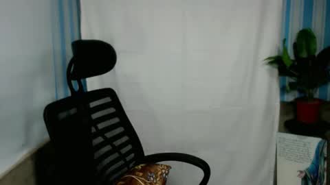 Snapshot of urhot_fucker13 chatting on October 3, 7:35 am JUST CALL MY NAME jayrus online show from October 3, 7:35 am