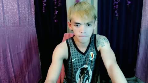 urhunky_boy online show from March 9, 9:02 am