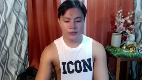 urhunky_ivan online show from December 2, 5:46 pm