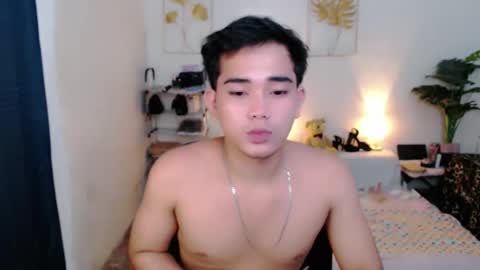urpinoy_cummer online show from November 19, 2:06 pm